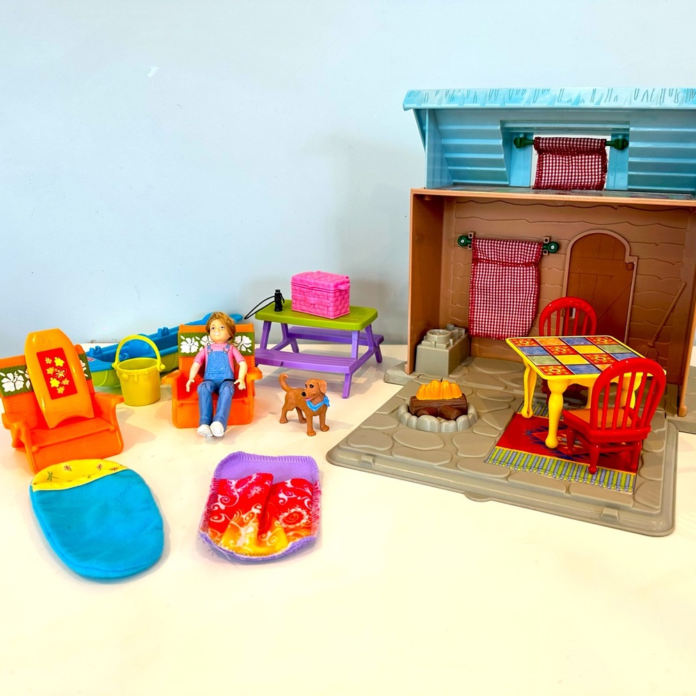 Fisher Price Loving Family Cabin with all accessories as shown